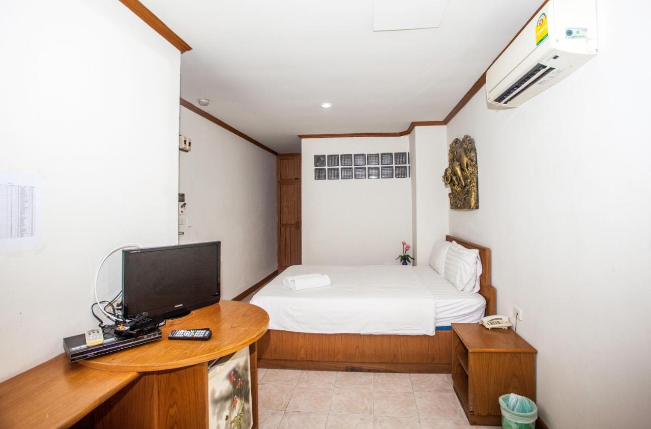 Hotel Andaman Sea Patong Exterior foto
