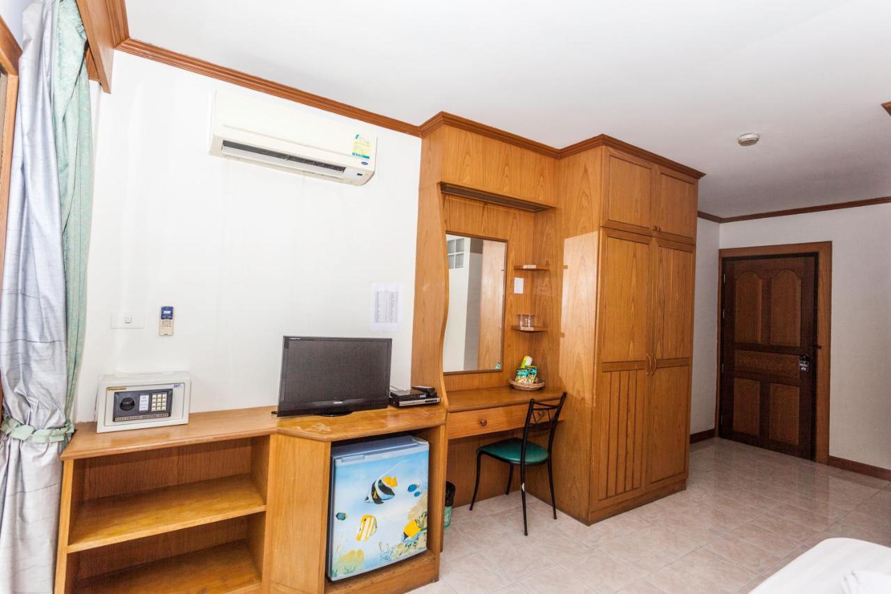Hotel Andaman Sea Patong Exterior foto